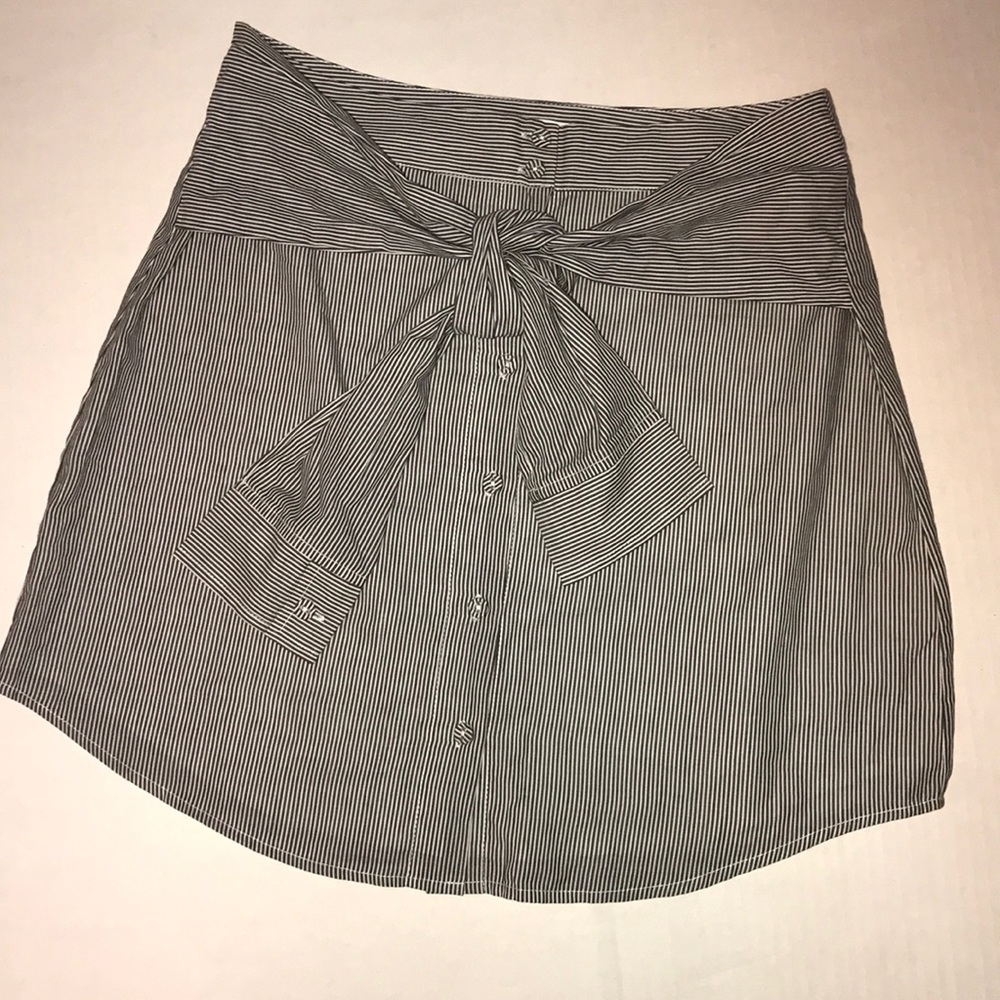 Love love love this skirt!